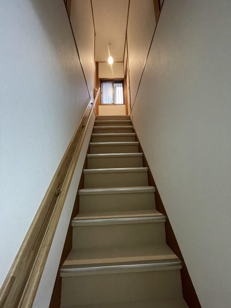 揖保郡太子町　階段リフォーム　クロス　カーペット