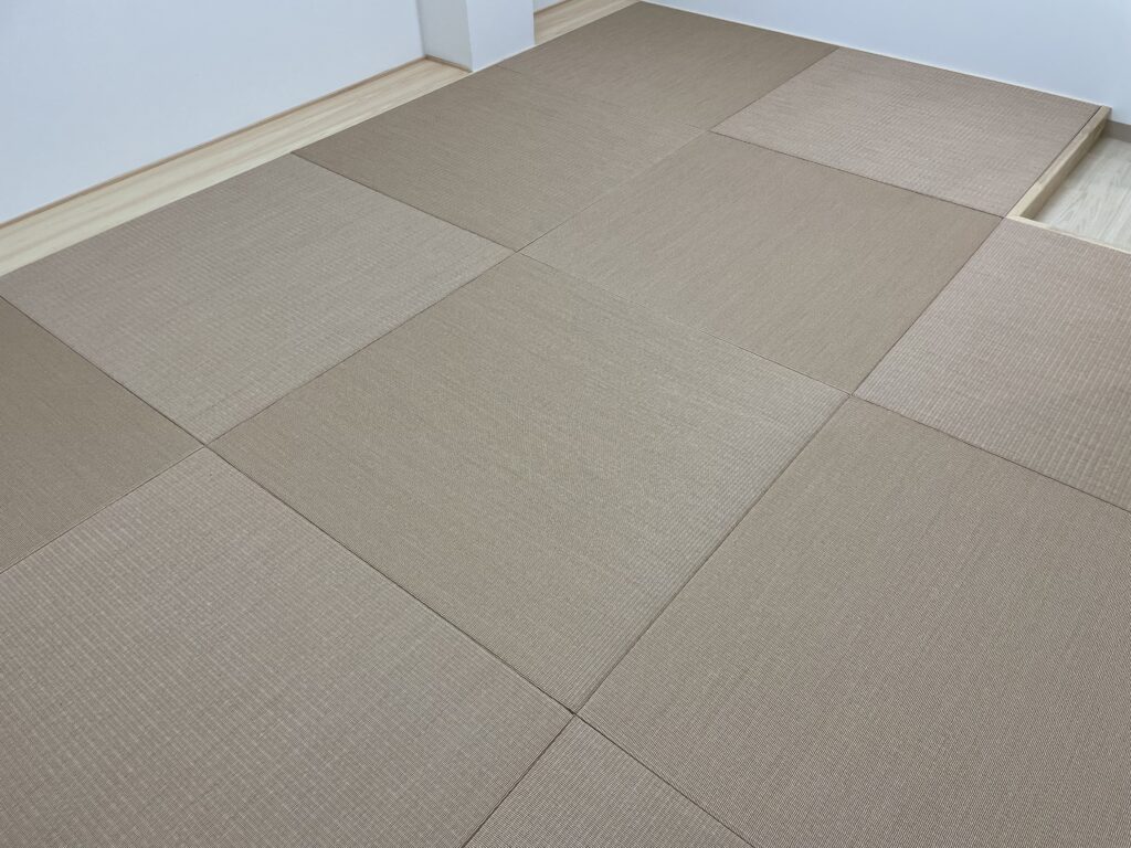 琉球畳風　縁無し半帖畳　清流カラー　灰桜