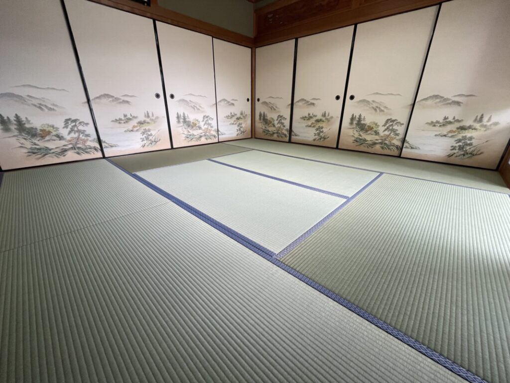 たつの市 熊本県産の国産い草を使った新畳と襖貼替後の和室 ルノン 襖紙あかつき 第21集 No.671