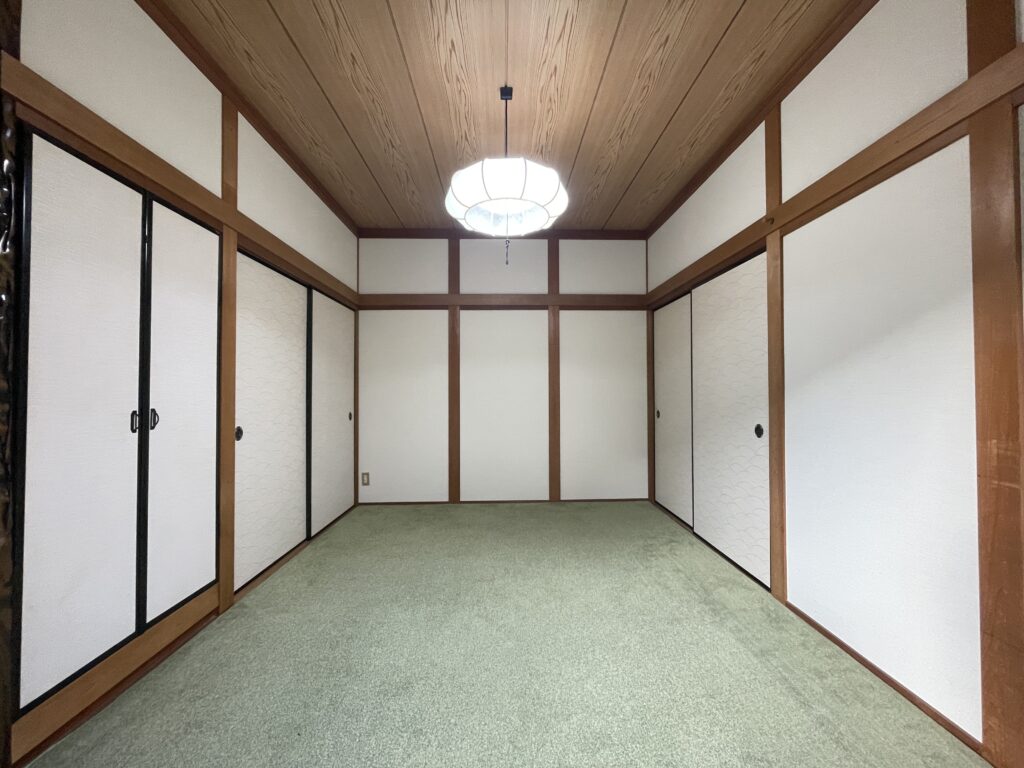 姫路市　塗り壁をクロスに