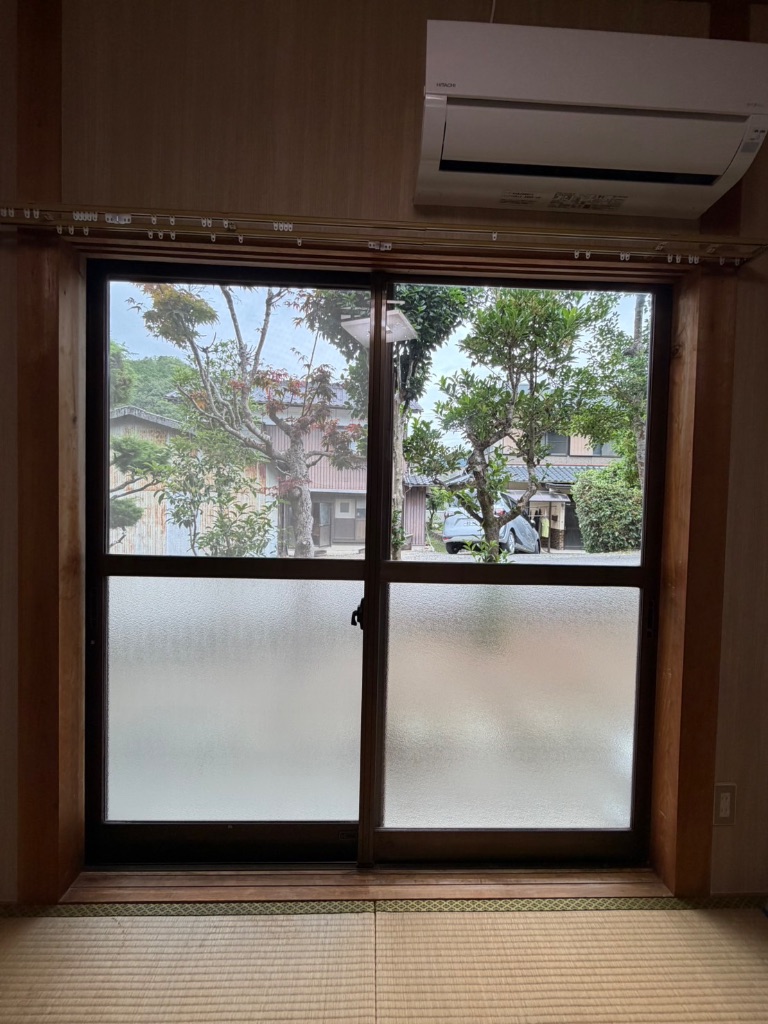 たつの市新宮町の窓・サッシ施工前の様子2枚目｜頃安畳商店