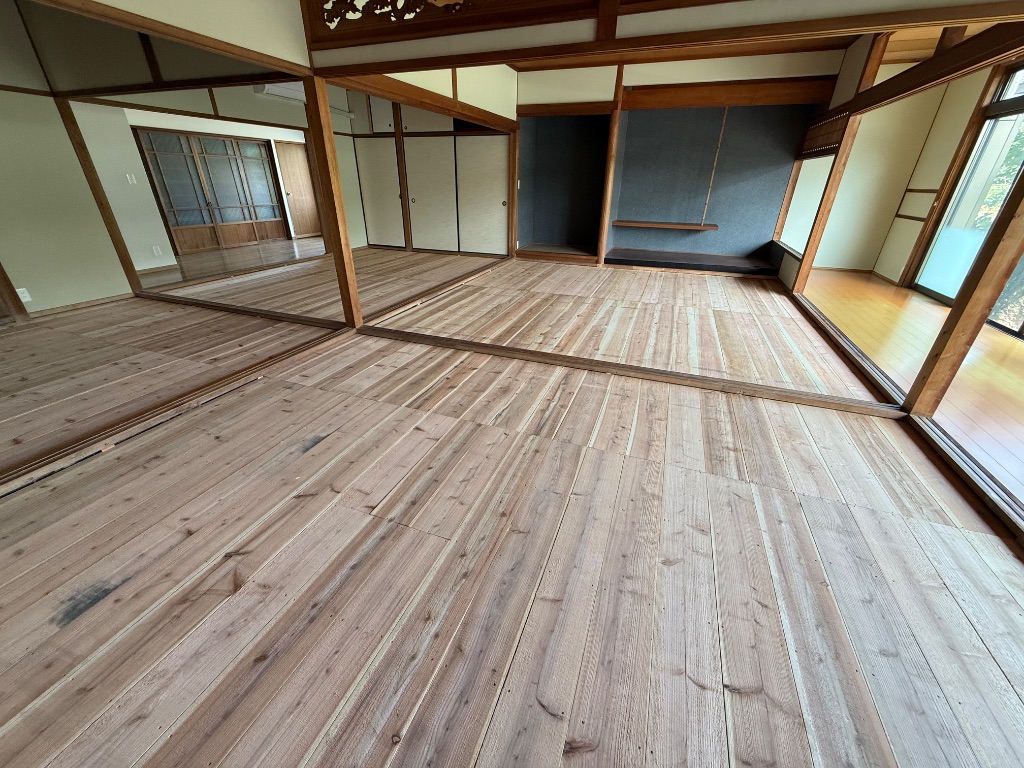 たつの市揖保町の畳施工中の様子4枚目|頃安畳商店
